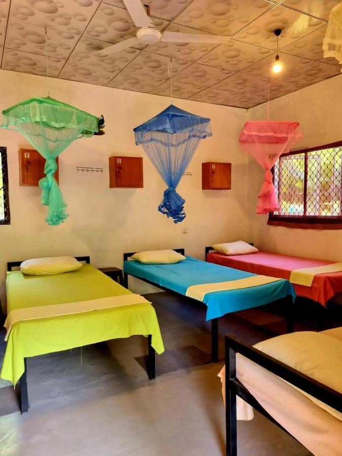 Helena Hostel Dikwella Kültér fotó