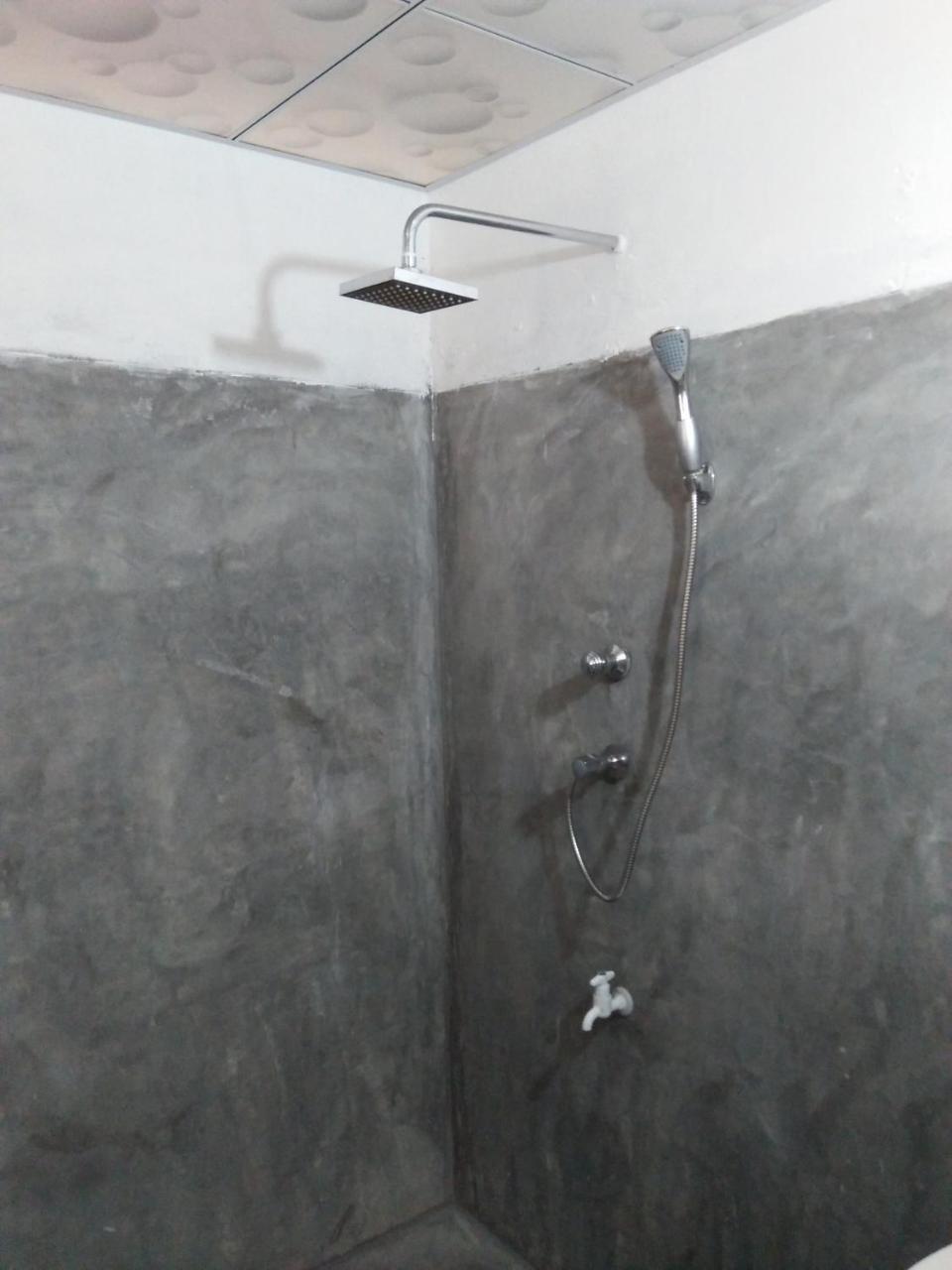 Helena Hostel Dikwella Kültér fotó